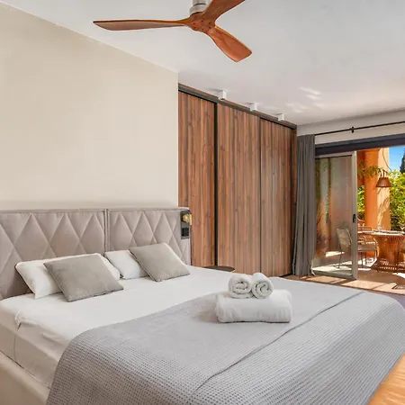 Paraiso De Bel Air By Lica Homes *