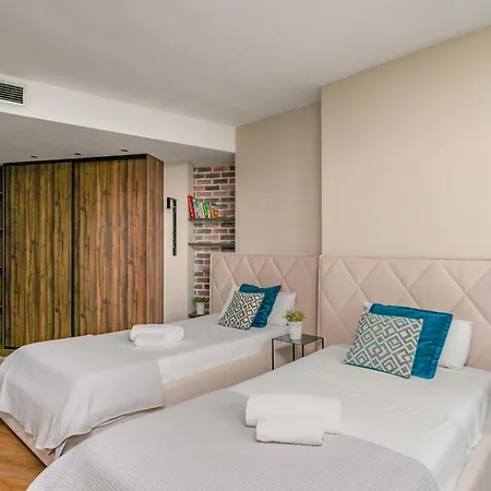 Paraiso De Bel Air By Lica Homes Estepona