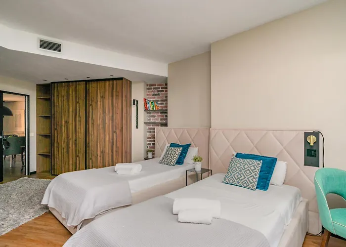 Paraiso De Bel Air By Lica Homes Estepona