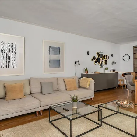Paraiso De Bel Air By Lica Homes דירה אסטפונה
